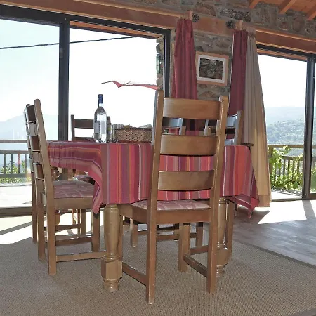 Vakantiehuis In Ayguatebia-talau With Garden & Bbq Talau